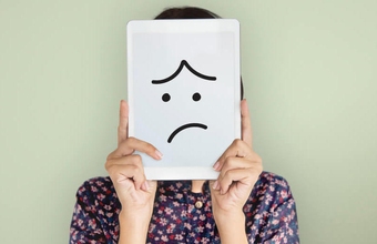 Lumea urii: de ce scriu oamenii recenzii negative și nu recenzii pozitive?