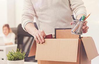 How to fire an employee who doesn't want to leave?