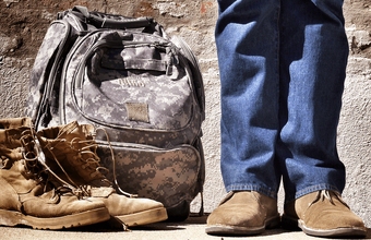 Labor guarantees for employees accepted for military service