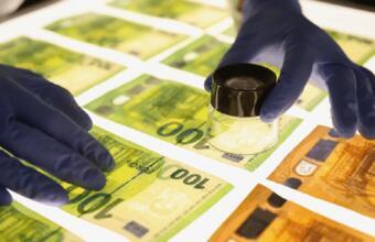 What to do if counterfeit money is found at the cash desk?