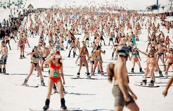 Seasonal goods: how to sell out, increase profits and not go bankrupt during a sales slump