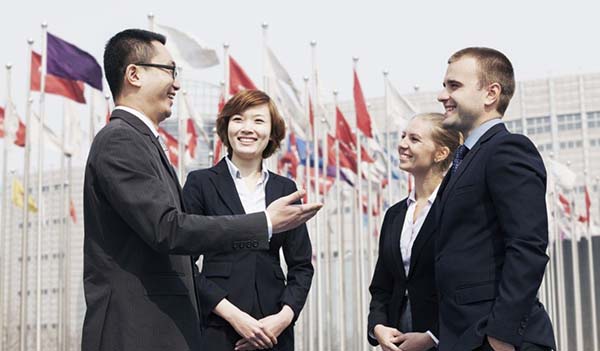 Spolupr&aacute;ca s Č&iacute;nou