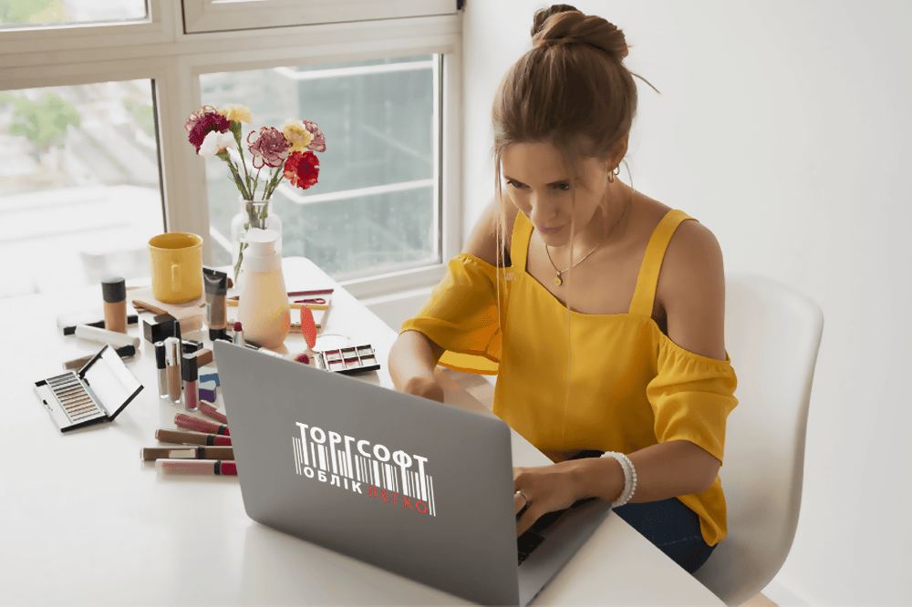 Synchronization with an online store