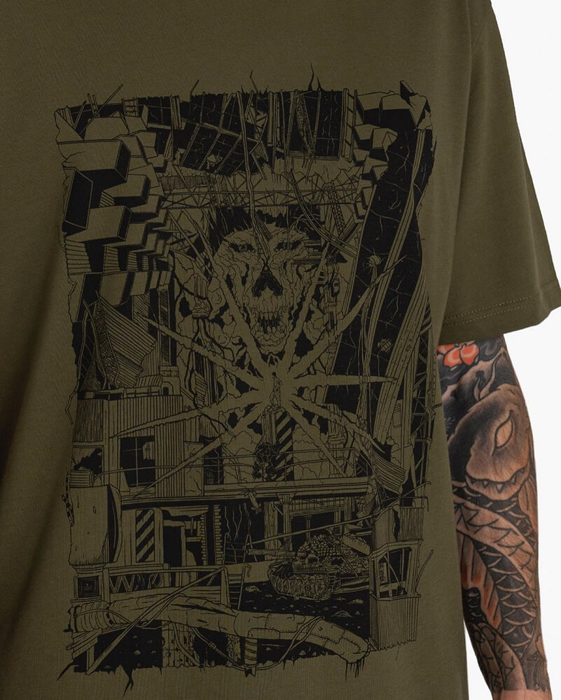 Riot Devision технологиялық киім бренді