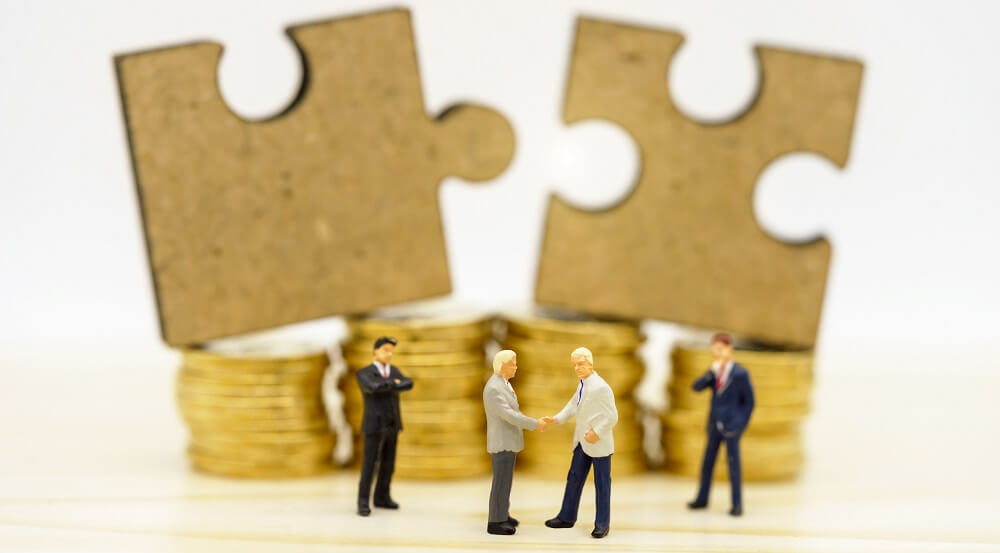 Signing documents on the sale of a business | Torgsoft